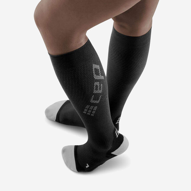 Chaussettes de compression femme CEP Compression the run V4