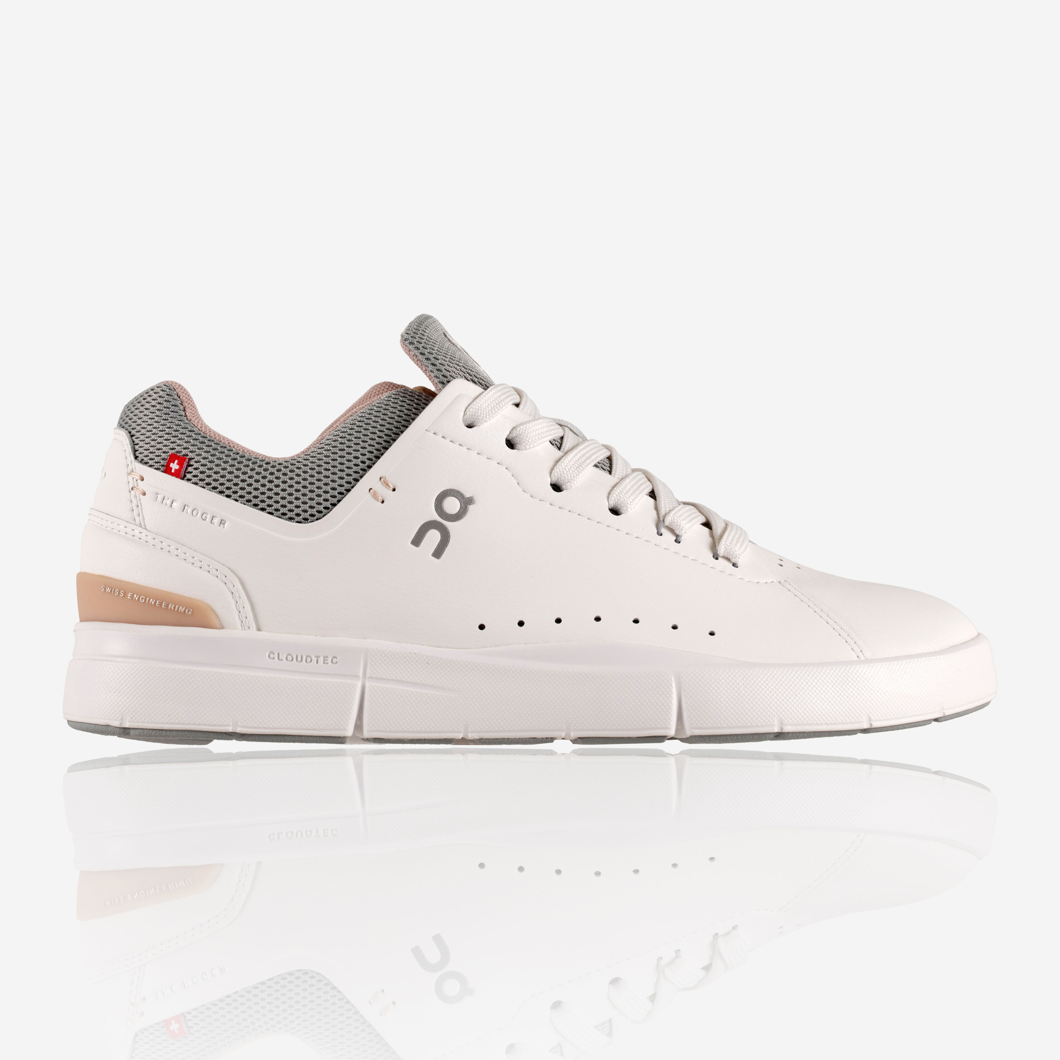 On The Roger Advantage women 2023 RUNKD online running store