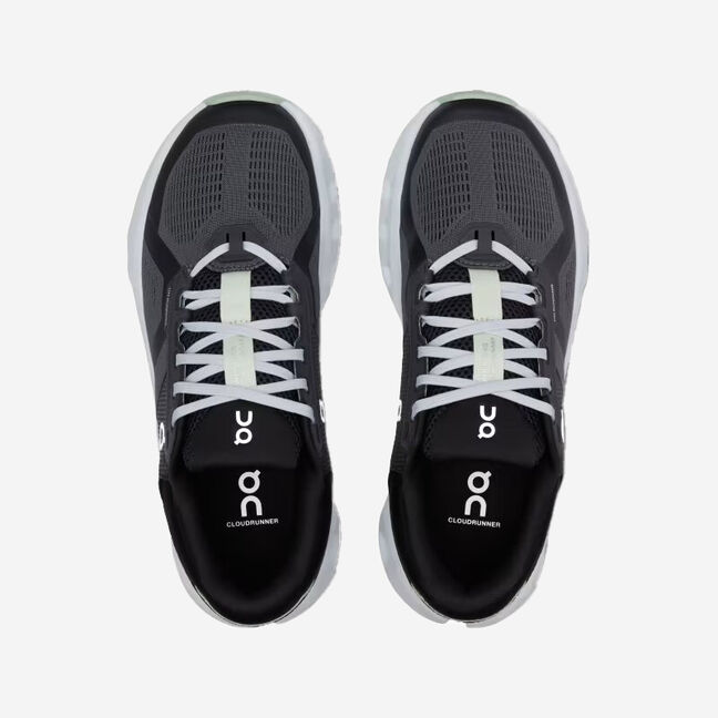 On Cloudrunner 2 woman RUNKD online running store