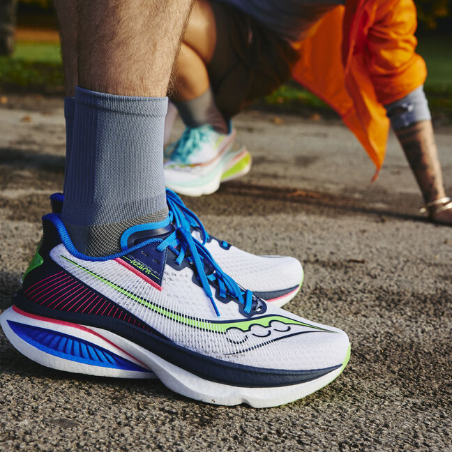 Saucony Endorphin Azura 2026 RUNKD online running store